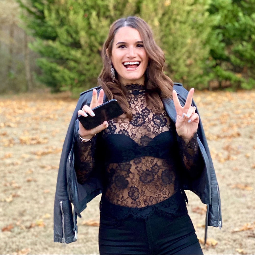 Meet your Posher, Gabriella